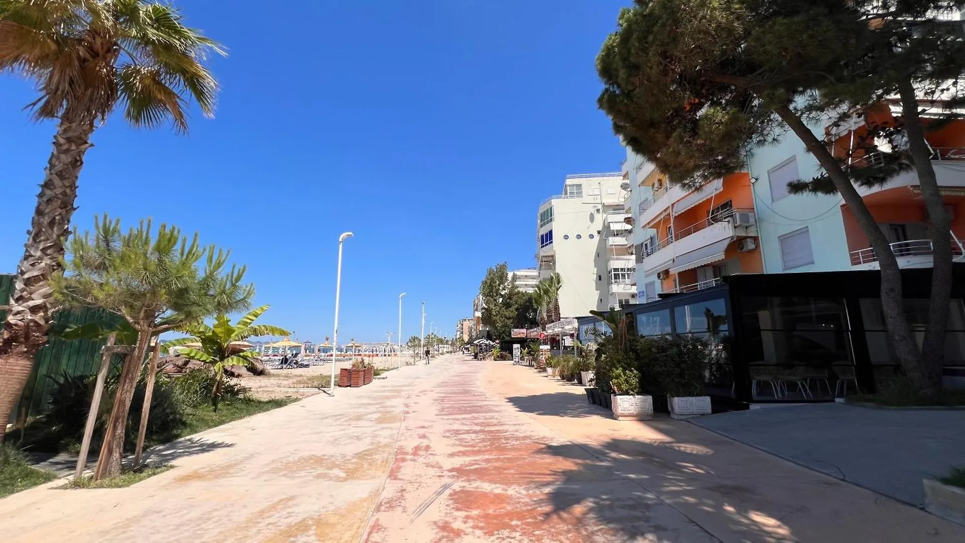 Marina Apartment Durrës 0*,  Albanien